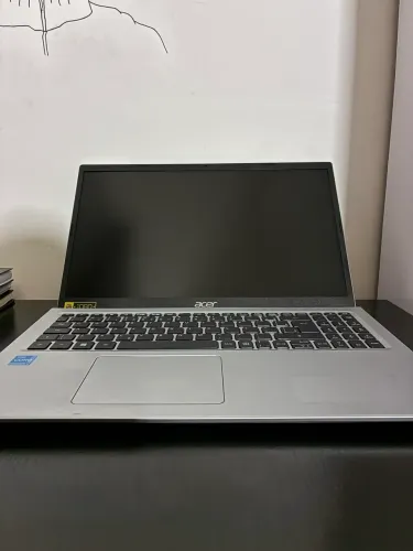 Notebook Acer Aspire 3 - Intel i3 11ª Gen / SSD 512GB (Rápido) / Tela 15.6" Full HD