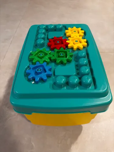 Carrinho de montar peças
