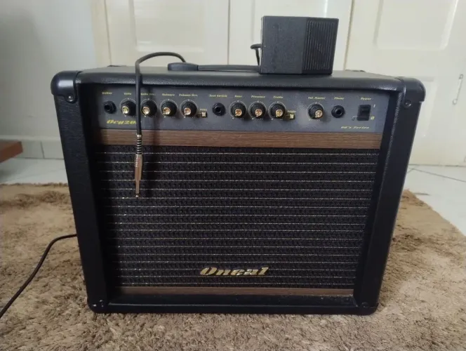 Amplificador para guitarra e violão