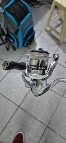 Molinete shimano Stradic C2000s