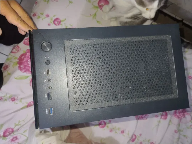 Vendo pc i5 12500, 16gb de ram ddr4 (sem monitor e sem placa de vídeo dedicada)