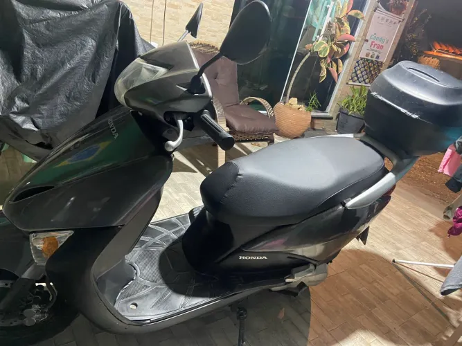 Honda lead barbada
