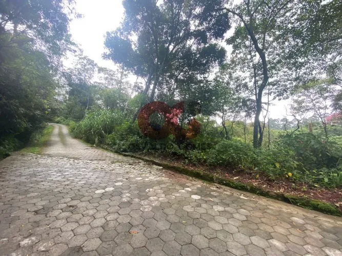 Terreno na Serra da Cantareira em condomínio fechado com 7.700m² - Mairiporã - SP