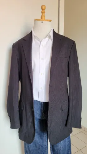 Blazer Risca de Giz Preto Acinzentado Dorinhos, Veste 40, Conservado