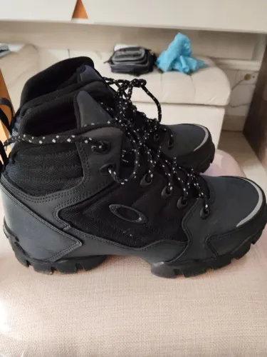 Tênis Aokley tipo bota