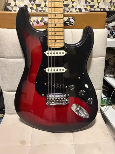 Guitarra Squier standard | Com Upgrades