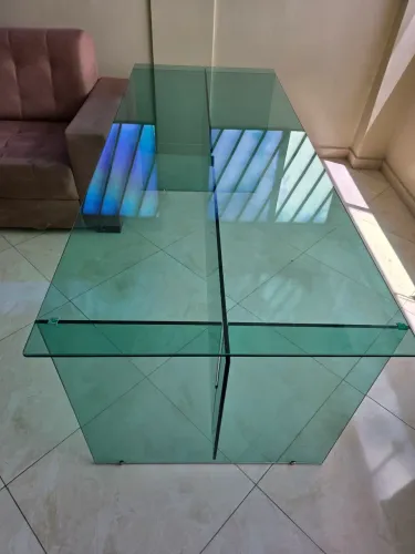 MESA PARA ESCRITÓRIO EM VIDRO VERDE BLINDEX 10MM
