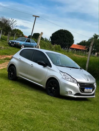 Peugeot 208 Active/active Pack 1.5 Flex 8V 5P 2014
