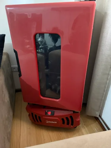 Frigobar Imbera retrô vermelha 109L