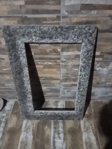 Vendo bassê de mármore pra fogão Cooktop 80 de altura por 55 de comprimento 50x35        l