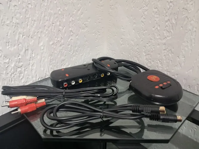 Seletor S-Vídeo para consoles