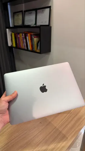 MACBOOK PRO 13 M1 256GB/8GB