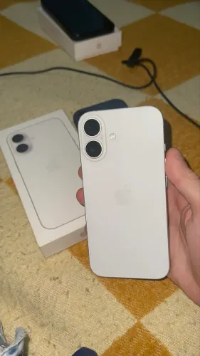 iPhone 16 Branco 128GB
