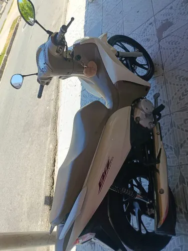 Vendo biz 125, moto de mulher nova