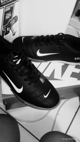 tênis de futsal total 90