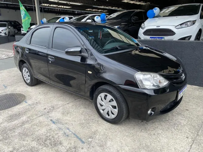 Toyota Etios X Sedan 1.5 Flex 16V 4P Mec. 2017