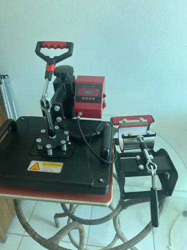 Máquina de Sublimação / Prensa Térmica - Pouco uso