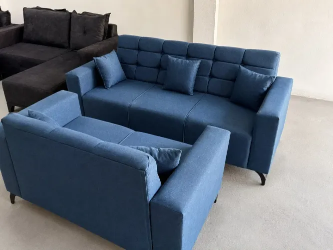 SOFÁ 2/3 LUGARES NOVO<br><br>ALMOFADAS EXTRAS TECIDO LINHO