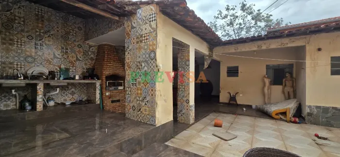 Casa com 4 quartos à venda em Belo Horizonte