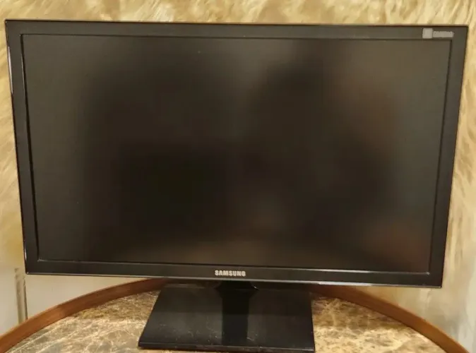monitores Samsung SE310