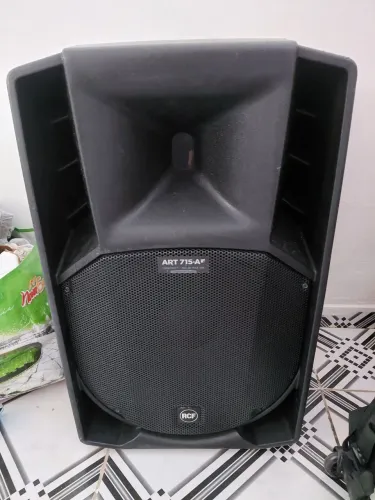 Caixa rcf 715 mk4 top 4.500 pra leva