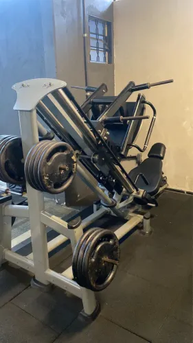 LEG PRESS 45º TOTAL HEALTH