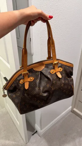 Bolsa louis vuitton tivoli G com dast bag