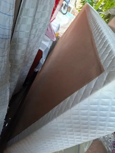 Cama casa + colchão