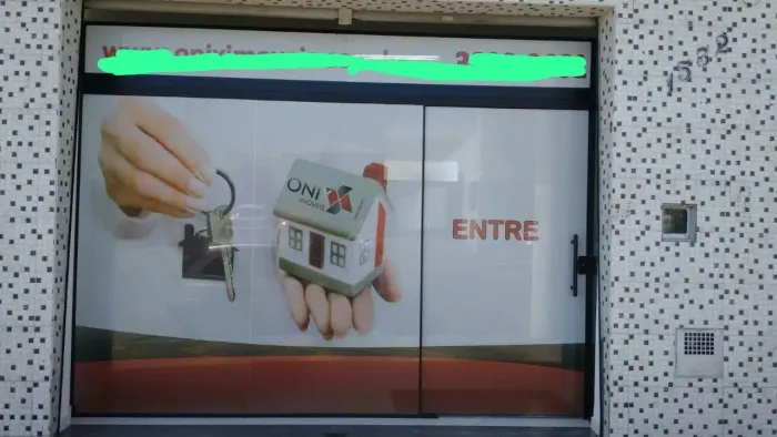 Vendo Porta de Vidro para Comércio