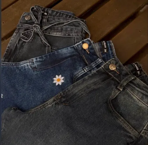 Vendo peças jeans pela metade do preço