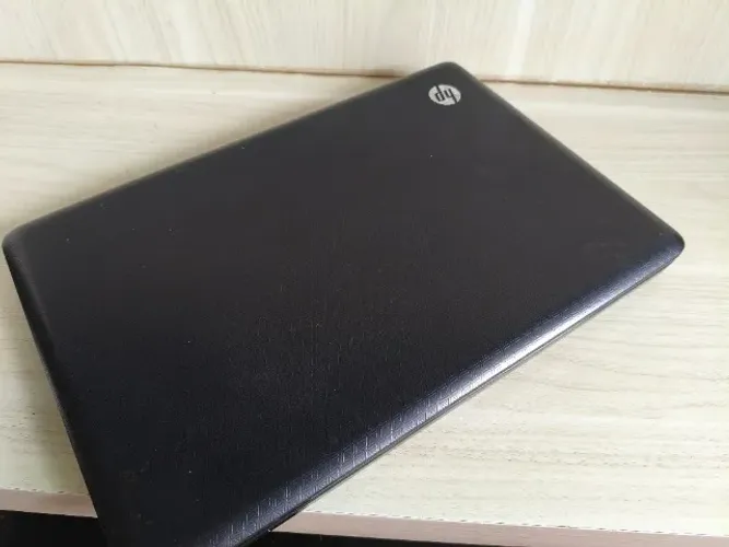Notebook Hp c/ defeito para peças ou restauro venda no estado que se encontra.