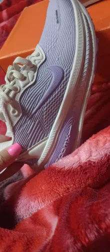 Tênis NIKE novo 35/36