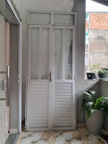 Porta  e janela de esquadrias de alumínio 