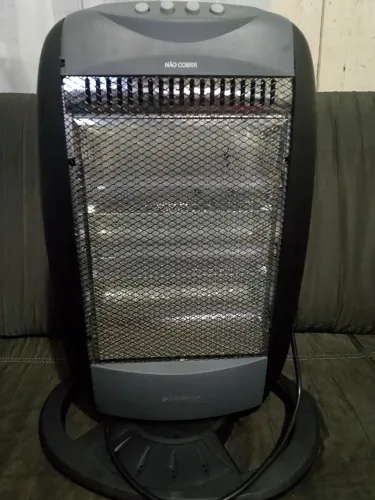 Aquecedor Cadence 1200 watts de potência,127 watts,em perfeito estado