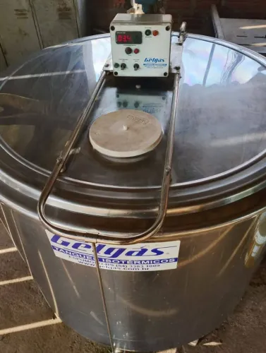 Resfriador de Leite 500 Litros (Motor Novo)
