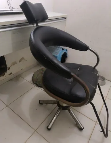 Cadeira para salão de beleza.