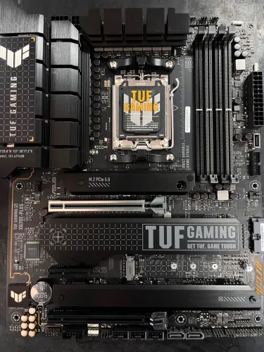 Placa Mãe Asus Tuf X670E-Plus