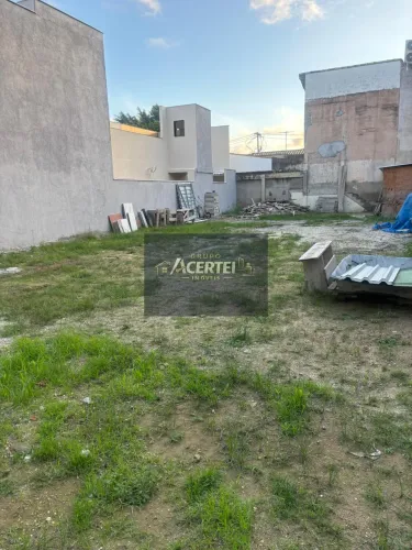 Lote à venda em São Francisco, Niterói por R$ 138 mi