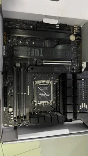 X670 TUF PLUS WIFI