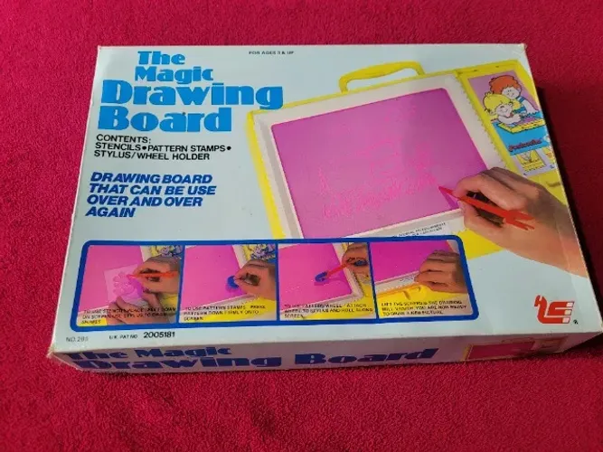Brinquedo importado ?The  Magic Drawing Boar? Anos 1986