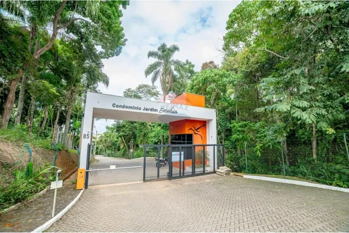 Terreno à venda Condomínio Jardim Excelsior bairro Salvaterra em Juiz de Fora - MG