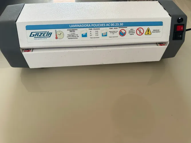 Laminadora plastificadora gazela 