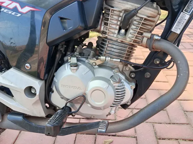 moto bem conservada 