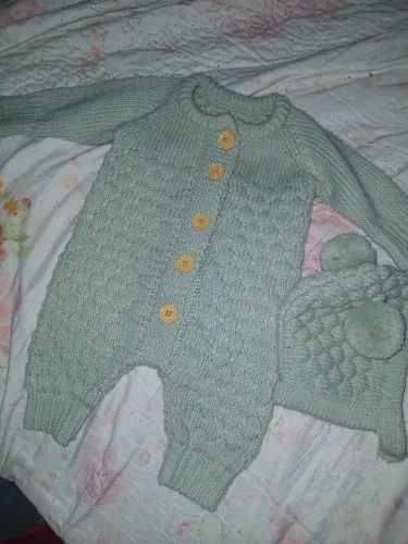 Roupa de recém nascido usada so 2 X