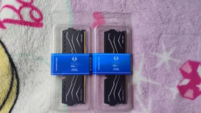 ? VENDO MEMÓRIA RAM SPECTRUM BLITZ S DDR4 3200MHz