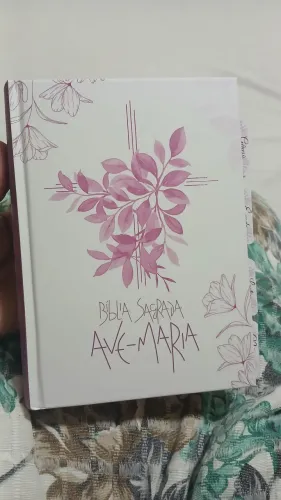 Bíblia Ave Maria (Capa flores)