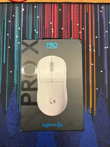 Logitech G PRO X SUPERLIGHT Branco (feets Tiger Ice)