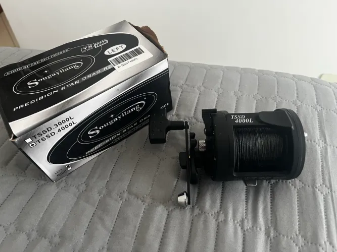 Carretilha de Alto Perfil Sougayilang com linha - Nova