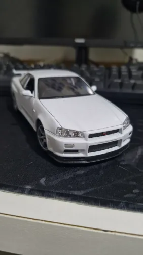Skyline gtr r34 impecável
