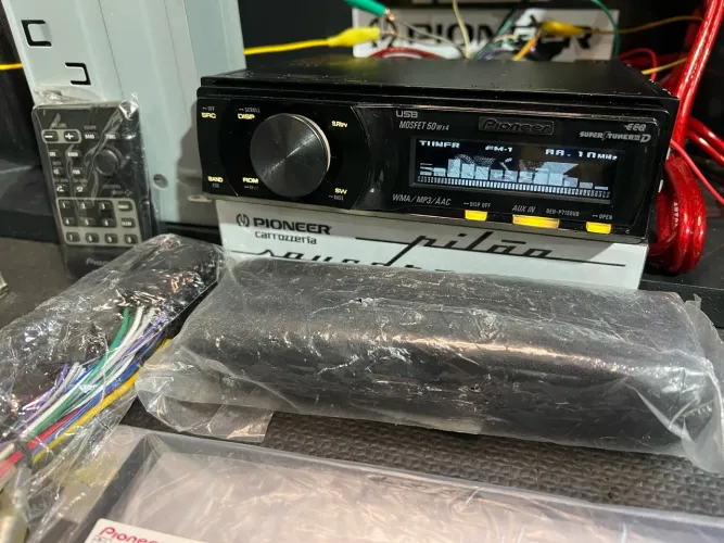 Pioneer Golfinho DEH P7150UB COM BLUETOOTH